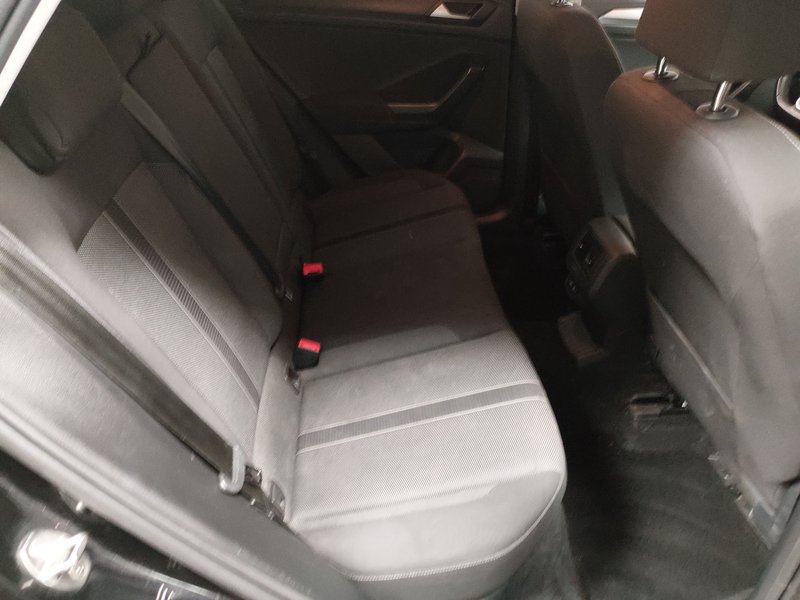 Volkswagen T-Roc 1.0 TSI Life • ACC • LED — 12