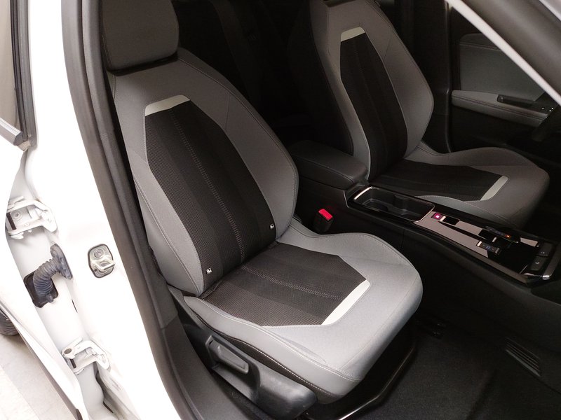 Opel Mokka-e Elegance • Full LED • digitalni instrumenti — 10