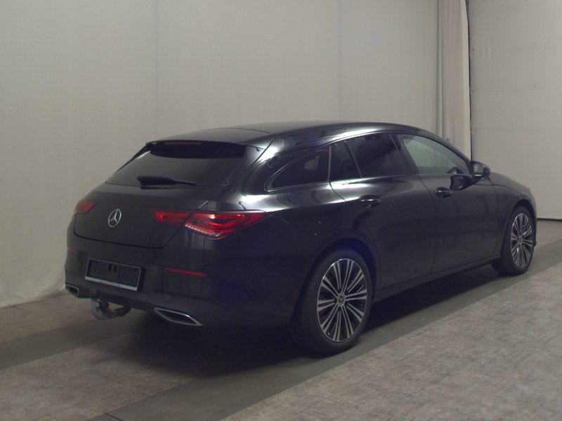 Mercedes-Benz CLA 220 d 4MATIC Shooting Brake automatik • Webasto • AHK — 4