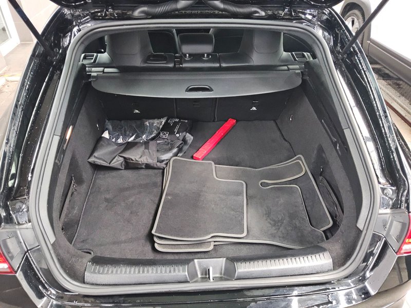 Mercedes-Benz CLA 200 d Shooting Brake automatik Progressive • LED — 12