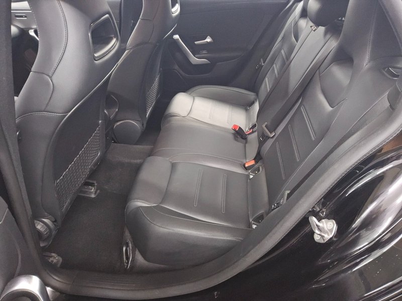 Mercedes-Benz CLA 200 d Shooting Brake automatik Progressive • LED — 13