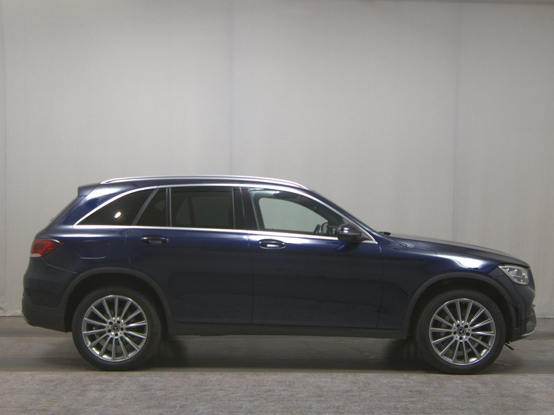 Mercedes-Benz GLC 300 de 4MATIC automatik AMG-Line • električna peta vrata
