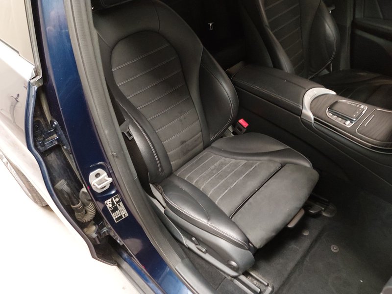Mercedes-Benz GLC 300 de 4MATIC automatik AMG-Line • električna peta vrata — 10