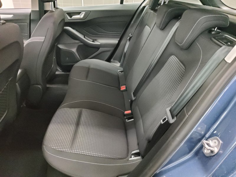 Ford Focus 1.5 EcoBlue automatik Cool&Connect • 360° kamera • LED — 12