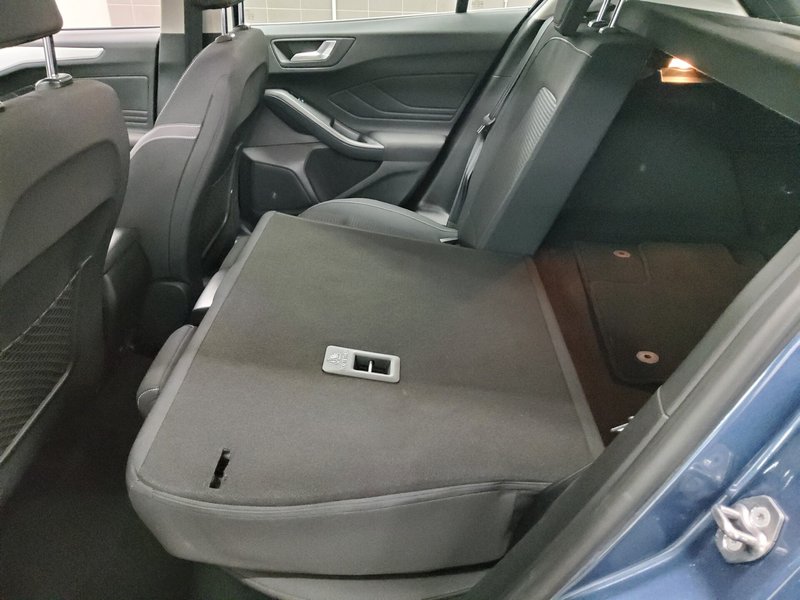 Ford Focus 1.5 EcoBlue automatik Cool&Connect • 360° kamera • LED — 13