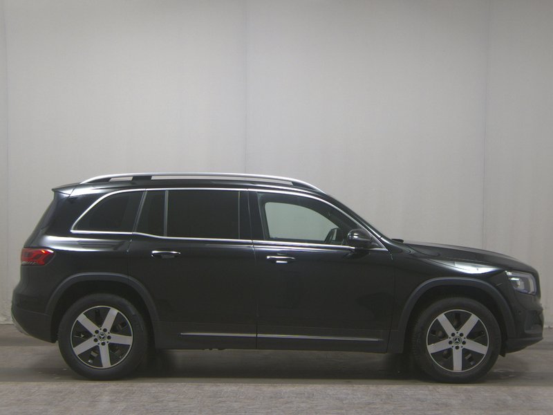 Mercedes-Benz GLB 220 d automatik Progressive • LED • digitalni instrumenti
