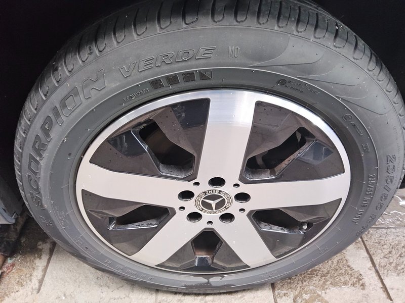 Mercedes-Benz GLB 220 d automatik Progressive • LED • digitalni instrumenti — 11