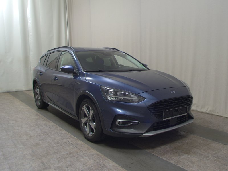 Ford Focus Turnier 2.0 EcoBlue Active • AHK • el. peta vrata — 3