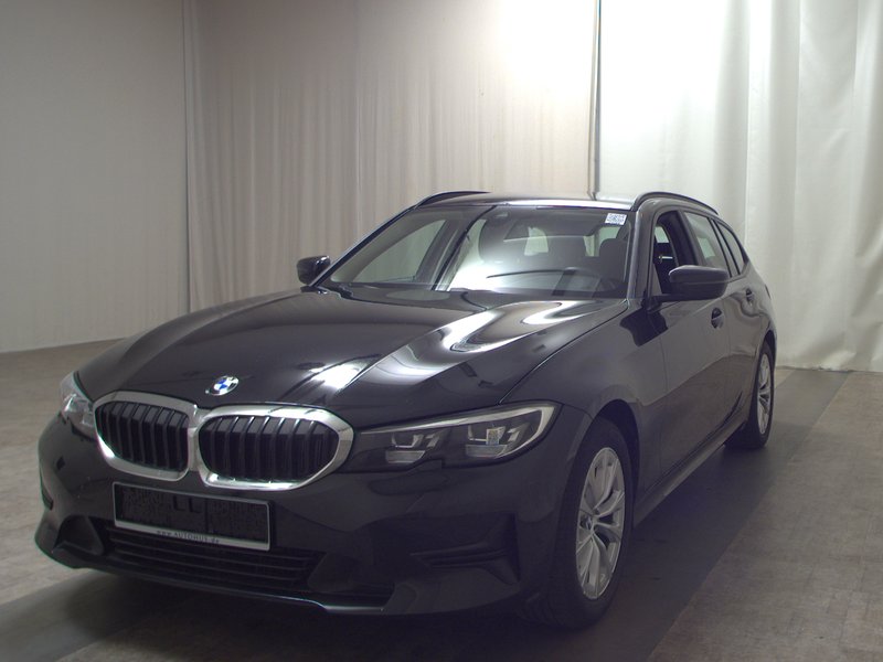BMW 320d Touring xDrive automatik Advantage • LED • AHK — 2