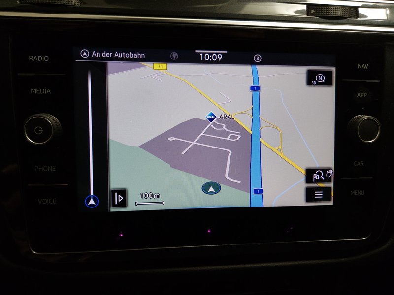 Volkswagen Tiguan 2.0 TDI Life automatik • ACC • bežično punjenje — 20