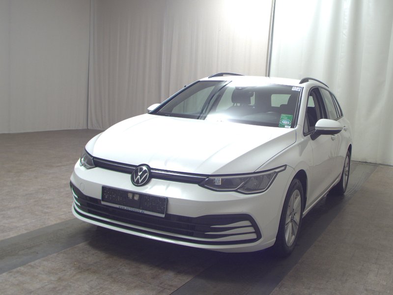 Volkswagen Golf 8 Variant 2.0 TDI automatik Life • ACC • koža — 2
