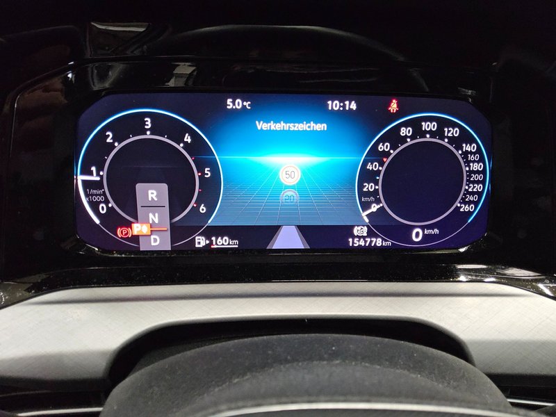 Volkswagen Golf 8 Variant 2.0 TDI automatik Life • ACC • koža — 8