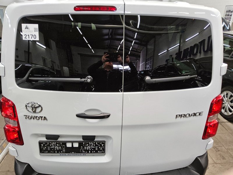 Toyota Proace 2.0 D-4D L2 — 10