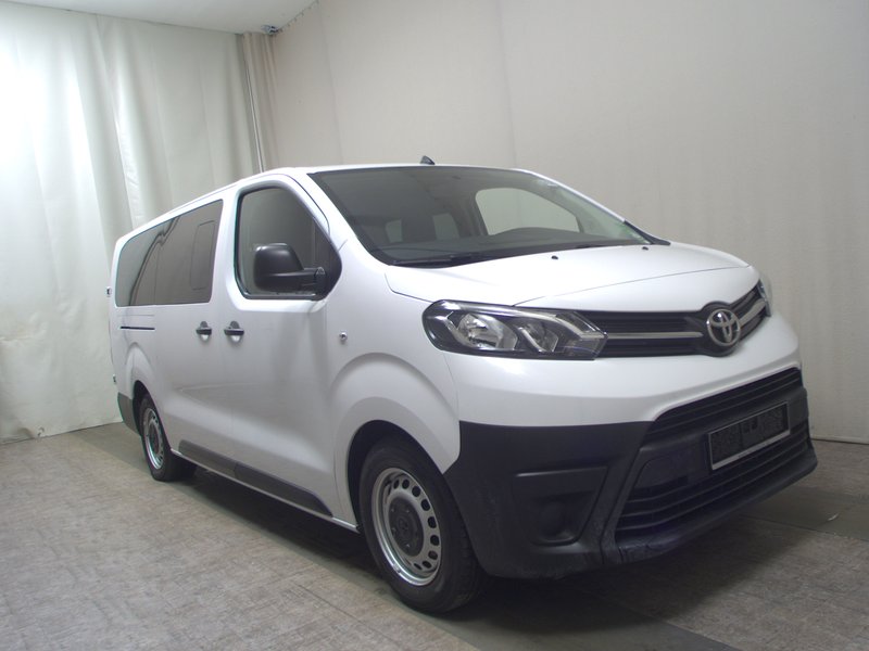 Toyota Proace 2.0 D-4D L2 — 3