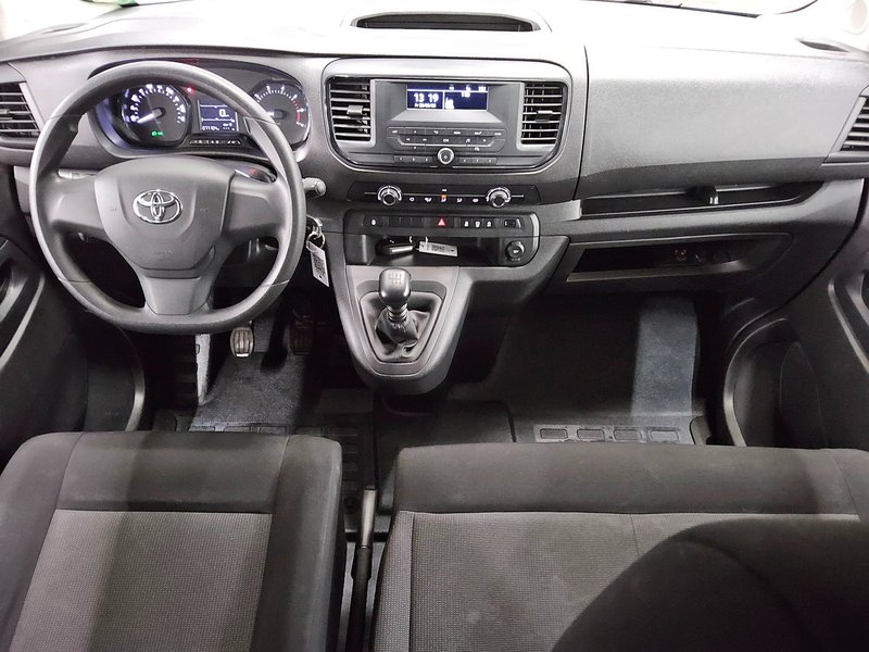 Toyota Proace 2.0 D-4D L2 — 5