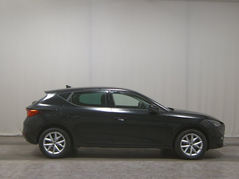 SEAT Leon 2.0 TDI automatik Style • Full LED • digitalni instrumenti