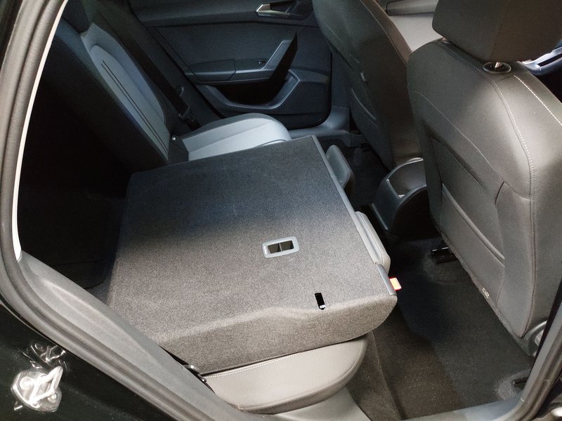 SEAT Leon 2.0 TDI automatik Style • Full LED • digitalni instrumenti — 11