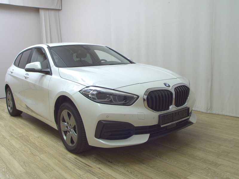 BMW 118i automatik Advantage • Full LED • digitalni instrumenti — 3