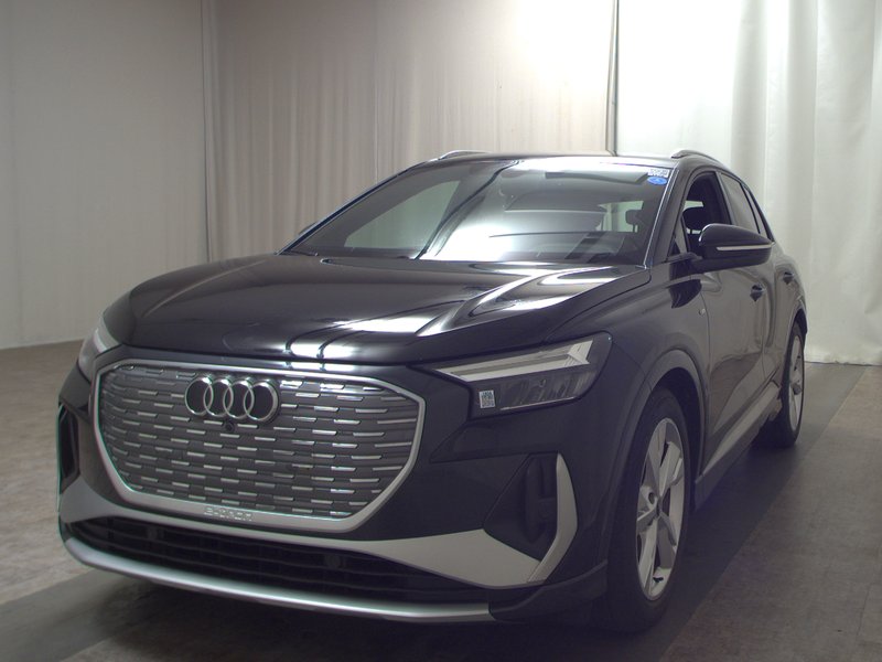 Audi Q4 e-tron 40 S line • ACC • LED — 2
