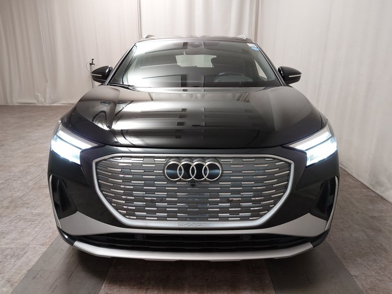 Audi Q4 e-tron 40 S line • ACC • LED — 9