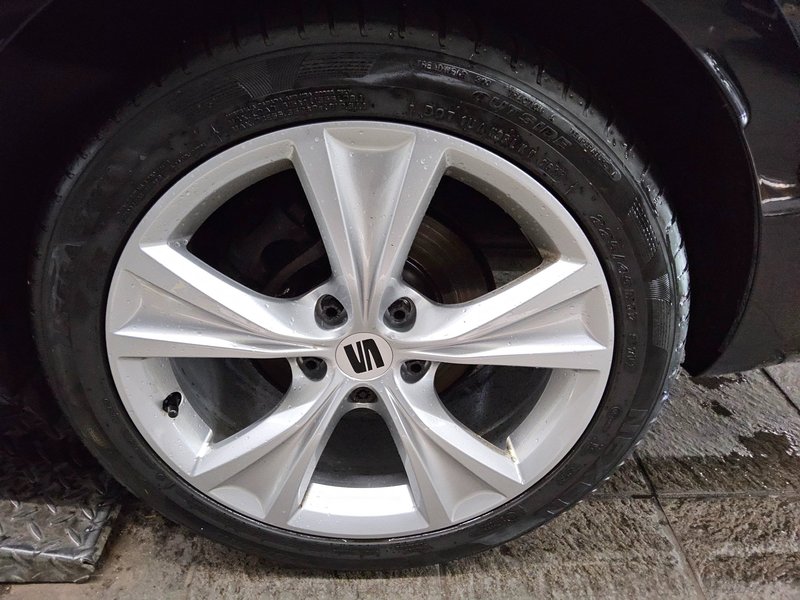 SEAT Leon Sportstourer 2.0 TDI automatik FR • Full LED • digitalni instrumenti — 11