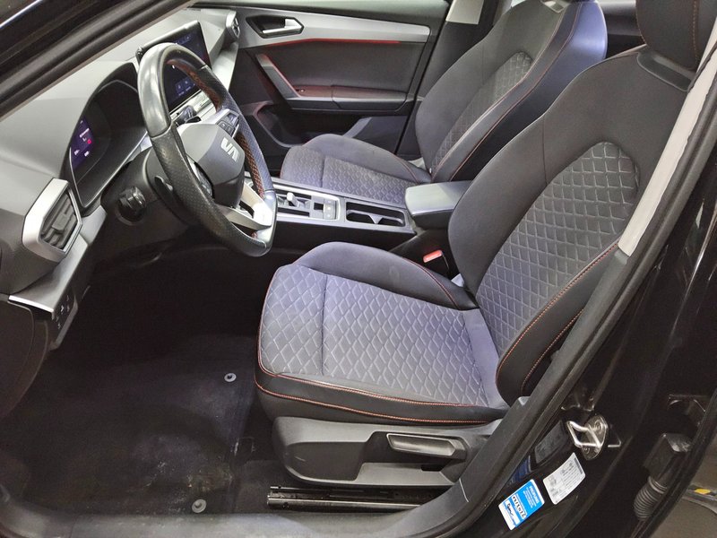 SEAT Leon Sportstourer 2.0 TDI automatik FR • Full LED • digitalni instrumenti — 9