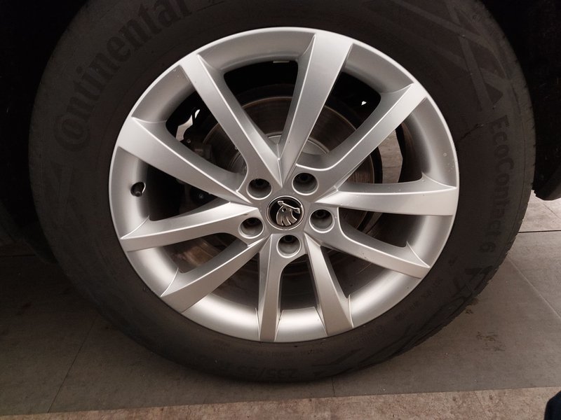 Škoda Kodiaq 2.0 TDI Style automatik • ACC • Full LED — 8