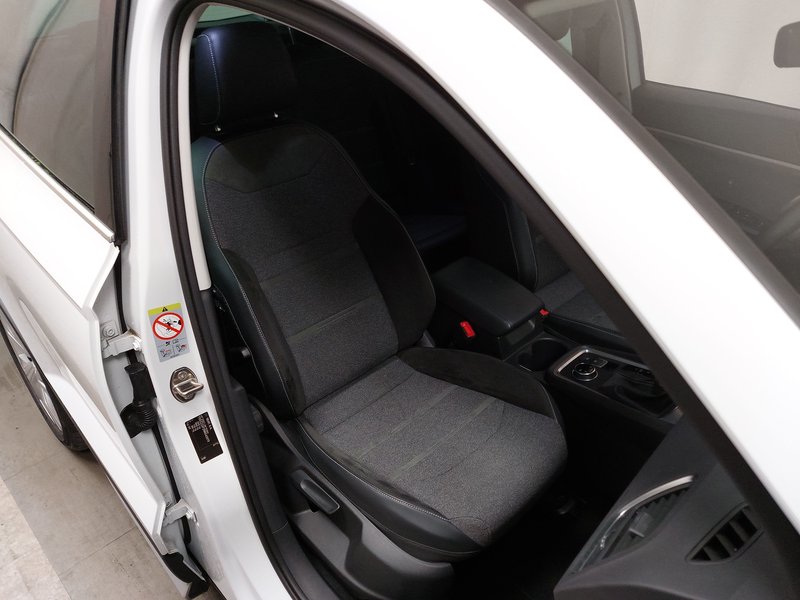 SEAT Ateca 2.0 TDI automatik Xperience • panorama • LED — 10