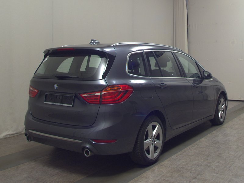BMW 218d Luxury Line • električna peta vrata • LED — 4