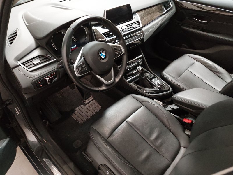 BMW 218d Luxury Line • električna peta vrata • LED — 6