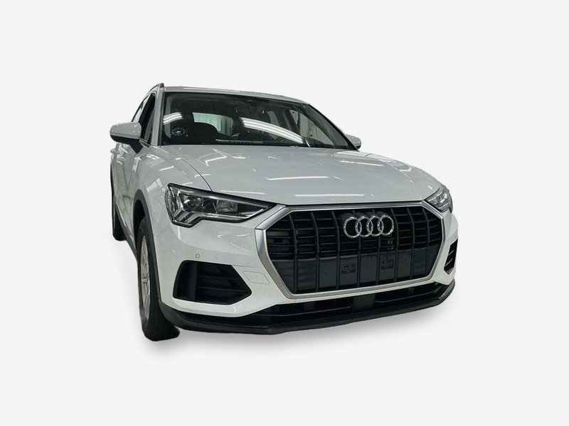 Audi Q3 45 TFSI e automatik • ACC • kuka