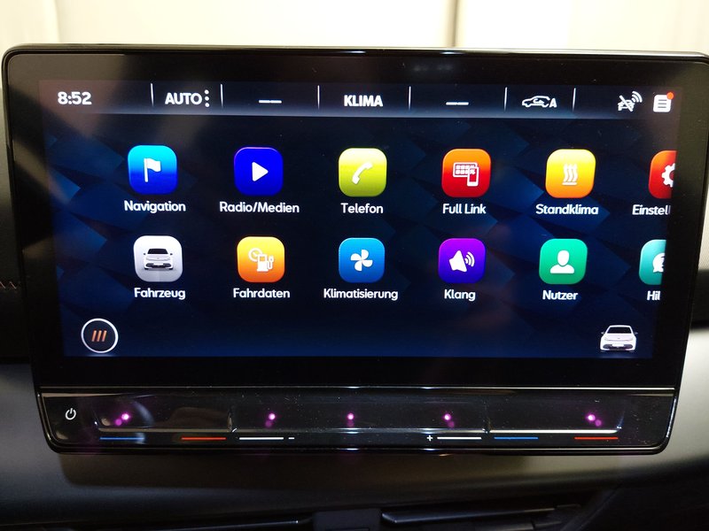 CUPRA Born • Full LED • digitalni instrumenti — 10