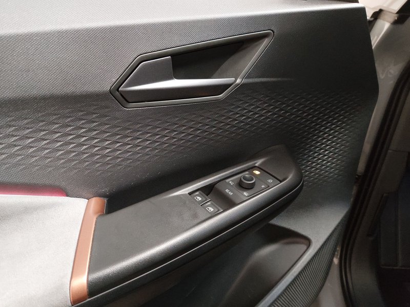 CUPRA Born • Full LED • digitalni instrumenti — 5