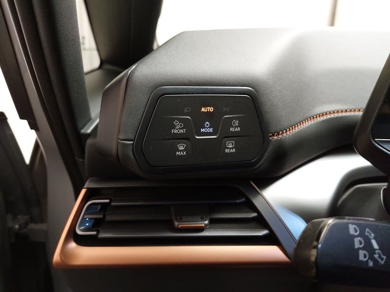 CUPRA Born • Full LED • digitalni instrumenti — 7