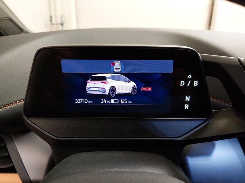 CUPRA Born • Full LED • digitalni instrumenti — 9