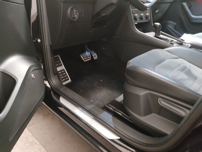 CUPRA Ateca 2.0 TSI 4Drive automatik • ACC • kuka — 7