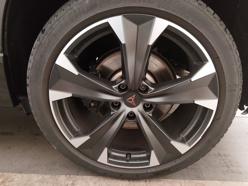 CUPRA Ateca 2.0 TSI 4Drive automatik • ACC • kuka — 8