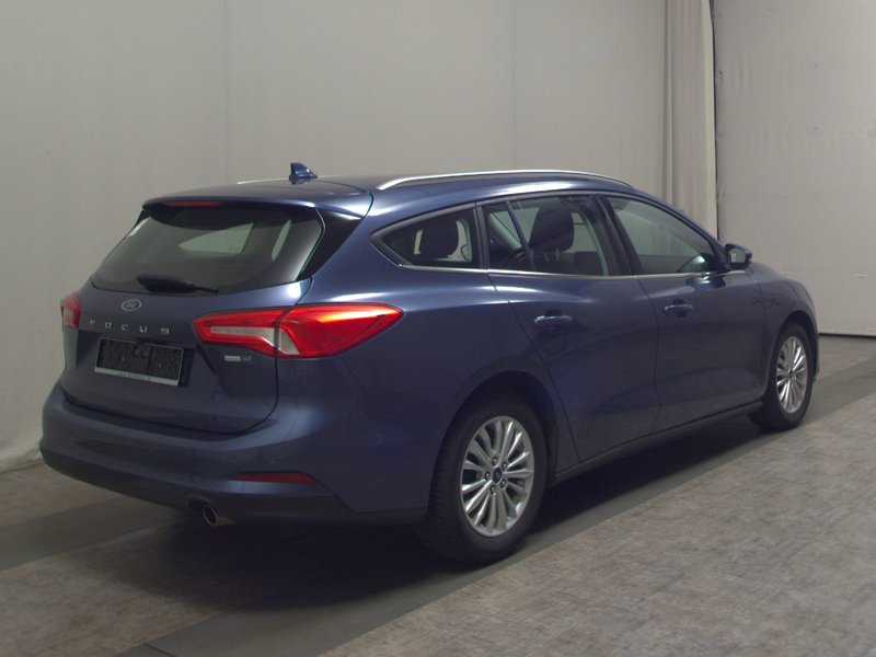 Ford Focus Turnier 1.0 EcoBoost Titanium • LED • navigacija — 4