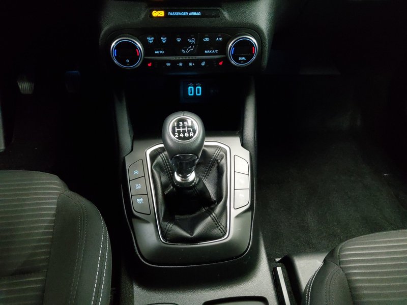 Ford Focus Turnier 1.0 EcoBoost Titanium • LED • navigacija — 6