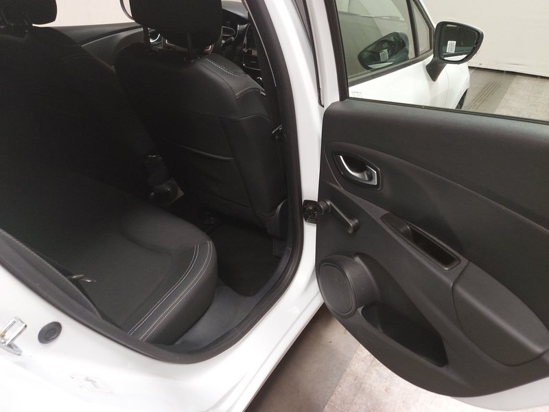 Renault Clio Grandtour 0.9 TCe • Tempomat • navigacija — 11