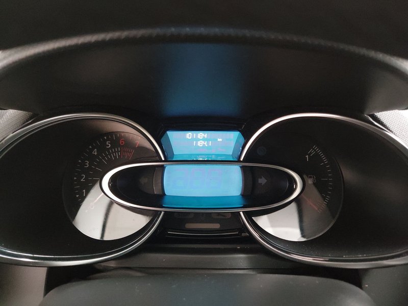 Renault Clio Grandtour 0.9 TCe • Tempomat • navigacija — 17