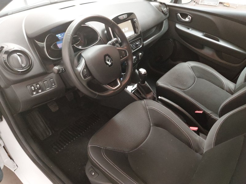 Renault Clio Grandtour 0.9 TCe • Tempomat • navigacija — 6