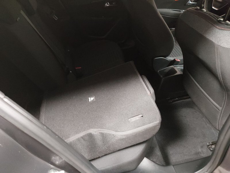 Peugeot 208 1.2 PureTech • digitalni instrumenti • LED — 11