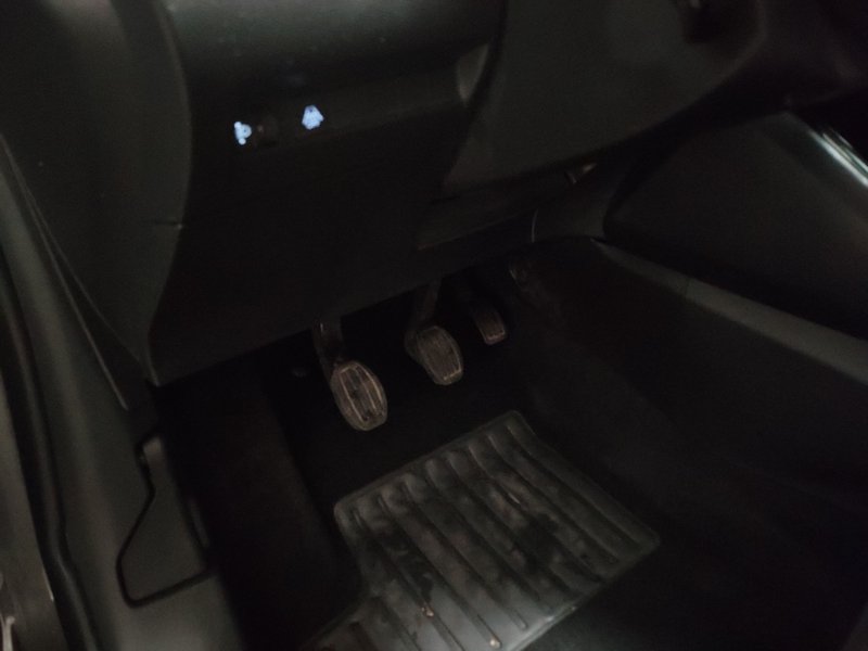 Peugeot 208 1.2 PureTech • digitalni instrumenti • LED — 7