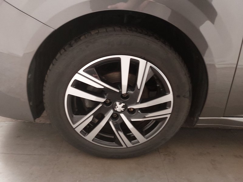 Peugeot 208 1.2 PureTech • digitalni instrumenti • LED — 8