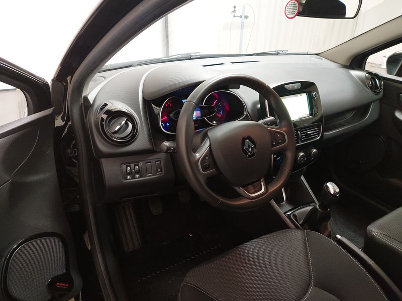 Renault Clio Grandtour 0.9 TCe • Tempomat • navigacija — 6