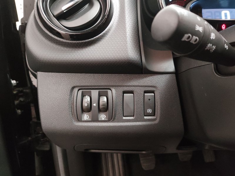 Renault Clio Grandtour 0.9 TCe • Tempomat • navigacija — 7