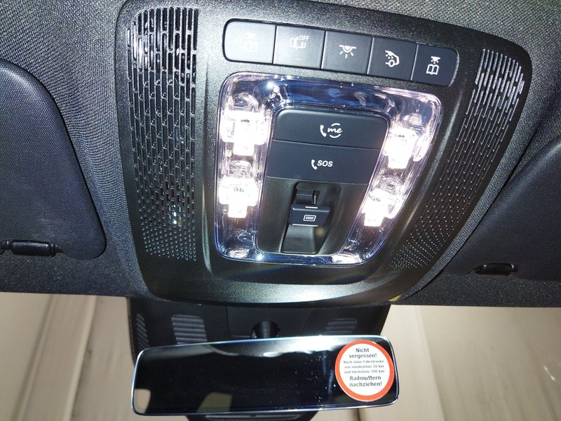 Mercedes-Benz A 250 AMG Line automatik • ACC • bežično punjenje — 13