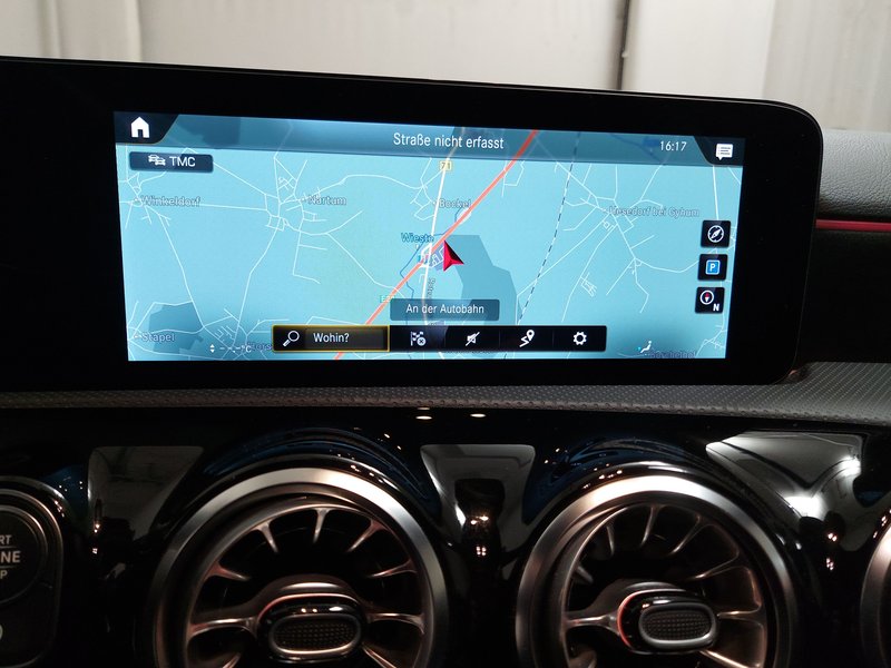 Mercedes-Benz A 250 AMG Line automatik • ACC • bežično punjenje — 20