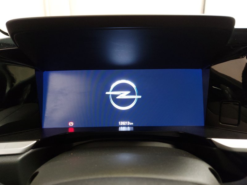 Opel Grandland X 1.5 D automatik • Full LED • digitalni instrumenti — 20